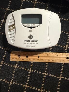 First Alert CO615 Plug-In Carbon Monoxide Alarm Digital Display Battery Backup